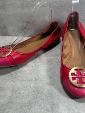 Tory Burch Leather Minnie Cap Toe Flats Red Pink Gold Logo Womens Size 9.5 M